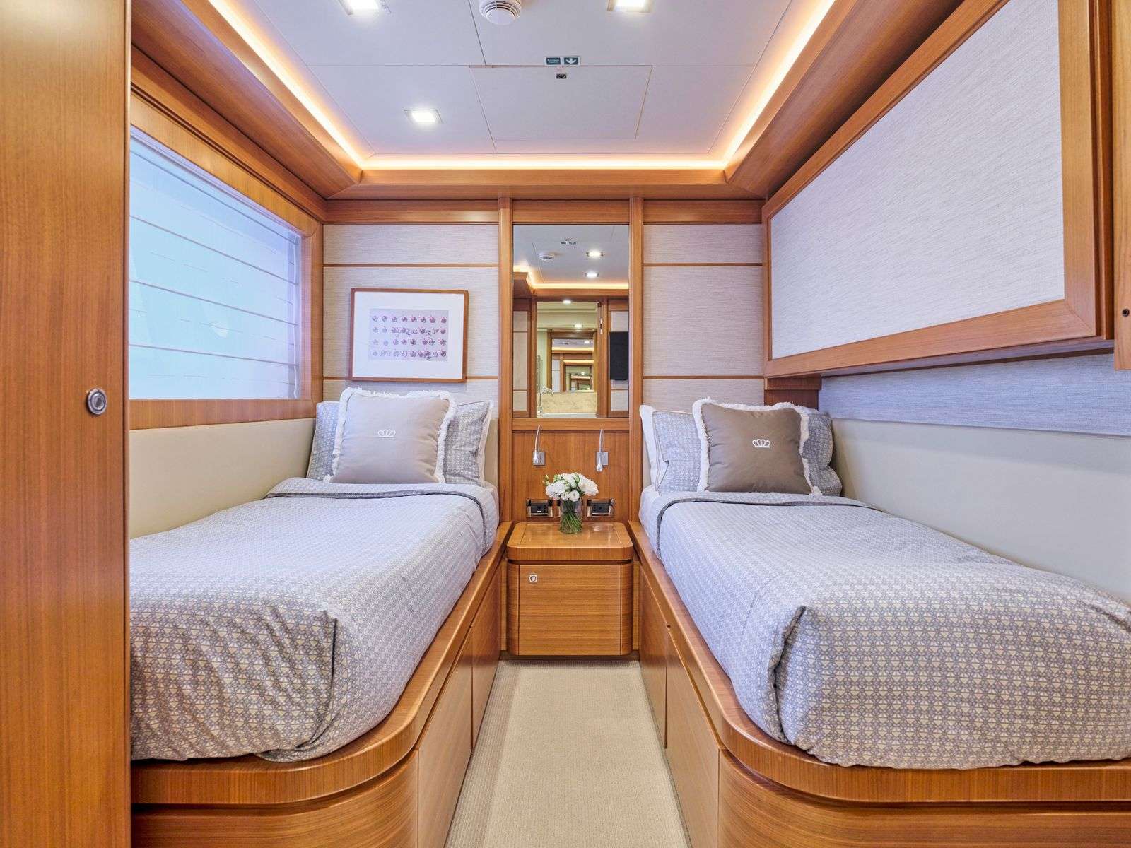 BEST OFF Yacht Charter - VIP Cabin