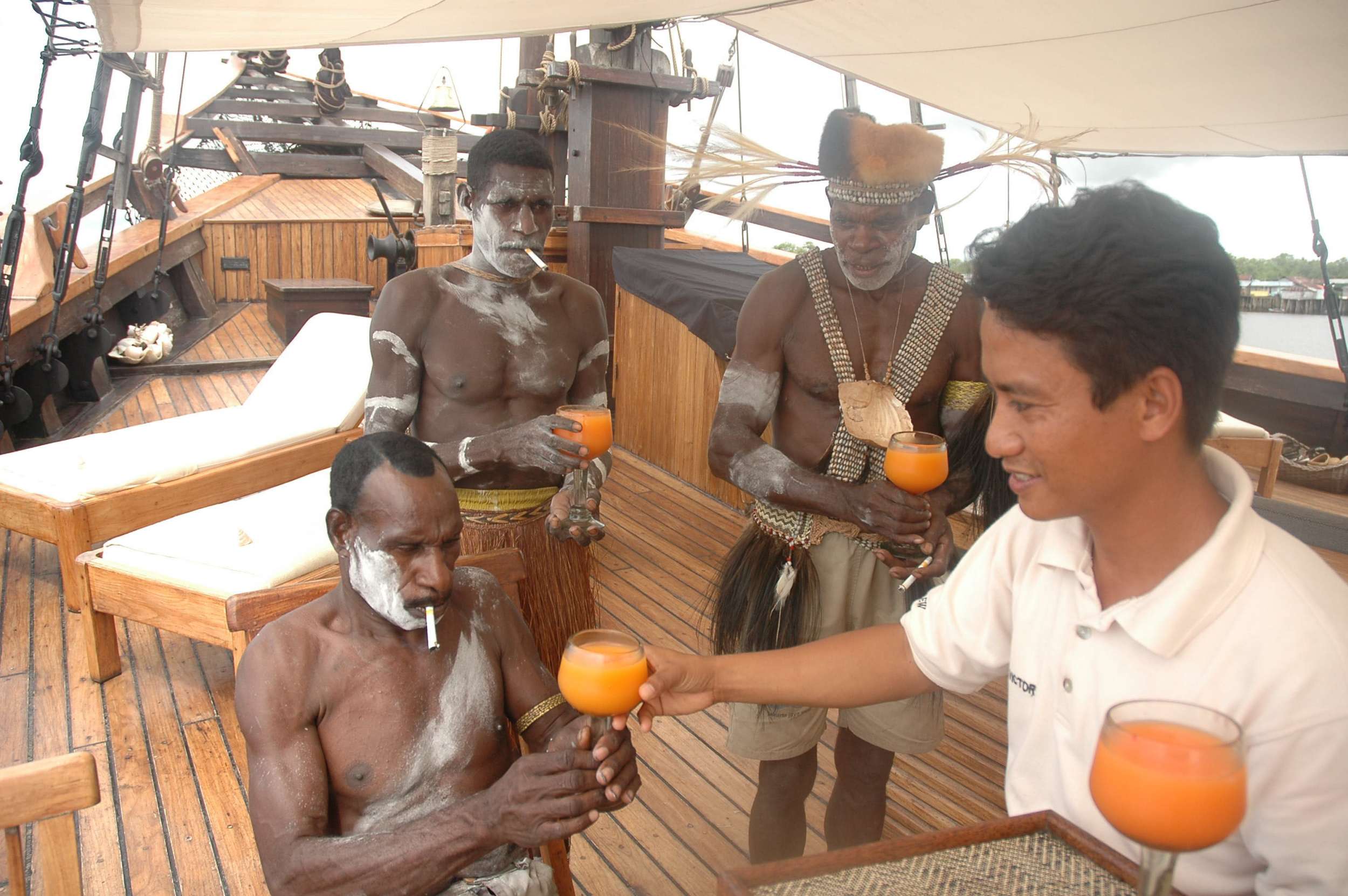 Silolona Yacht Charter - Asmat tribe visiting
