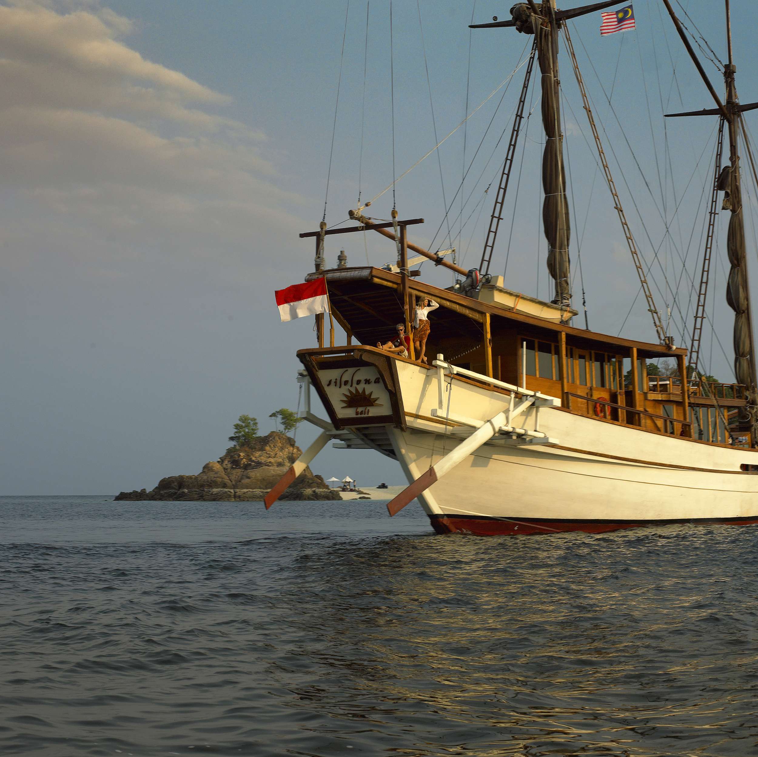Silolona Yacht Charter - Aft deck