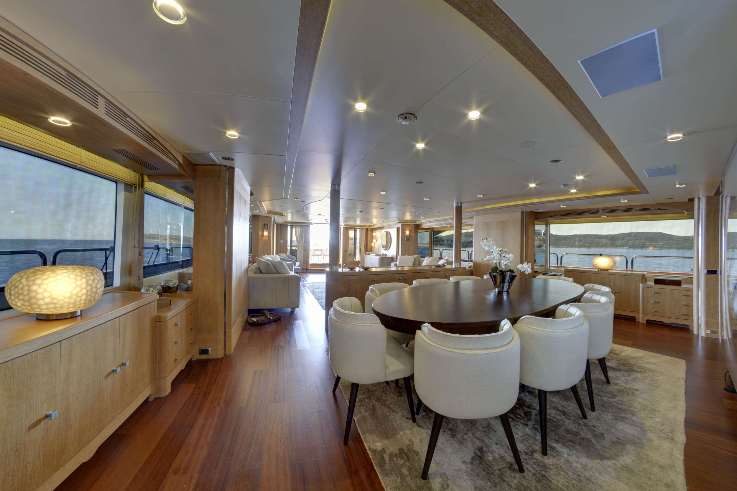 GRANDE AMORE Yacht Charter - Main Deck Salon