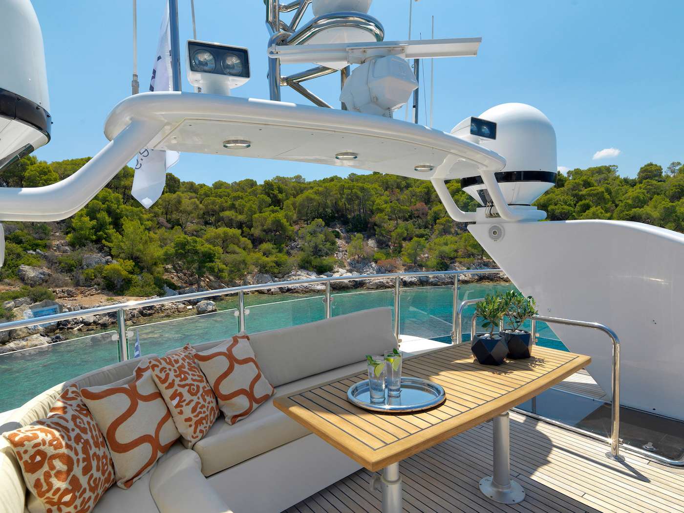 Sundeck Saloon