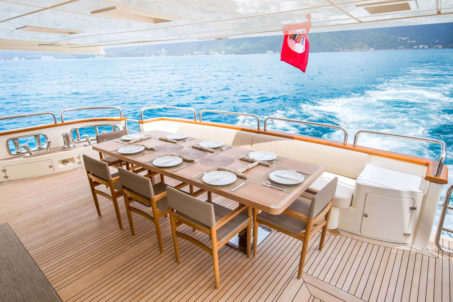 AMANECER Yacht Charter - Aft Deck