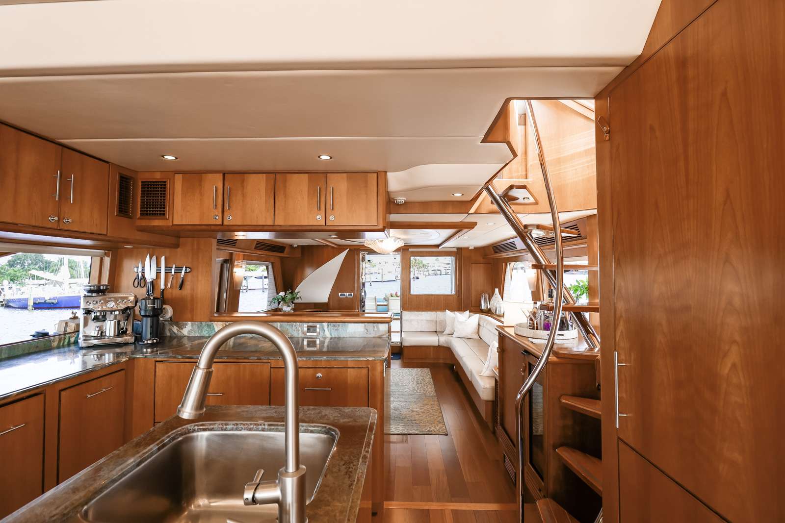 6826brochure16