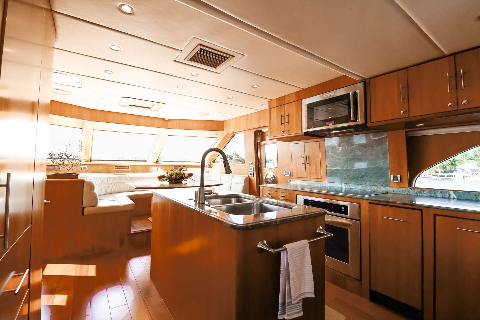 6826brochure17