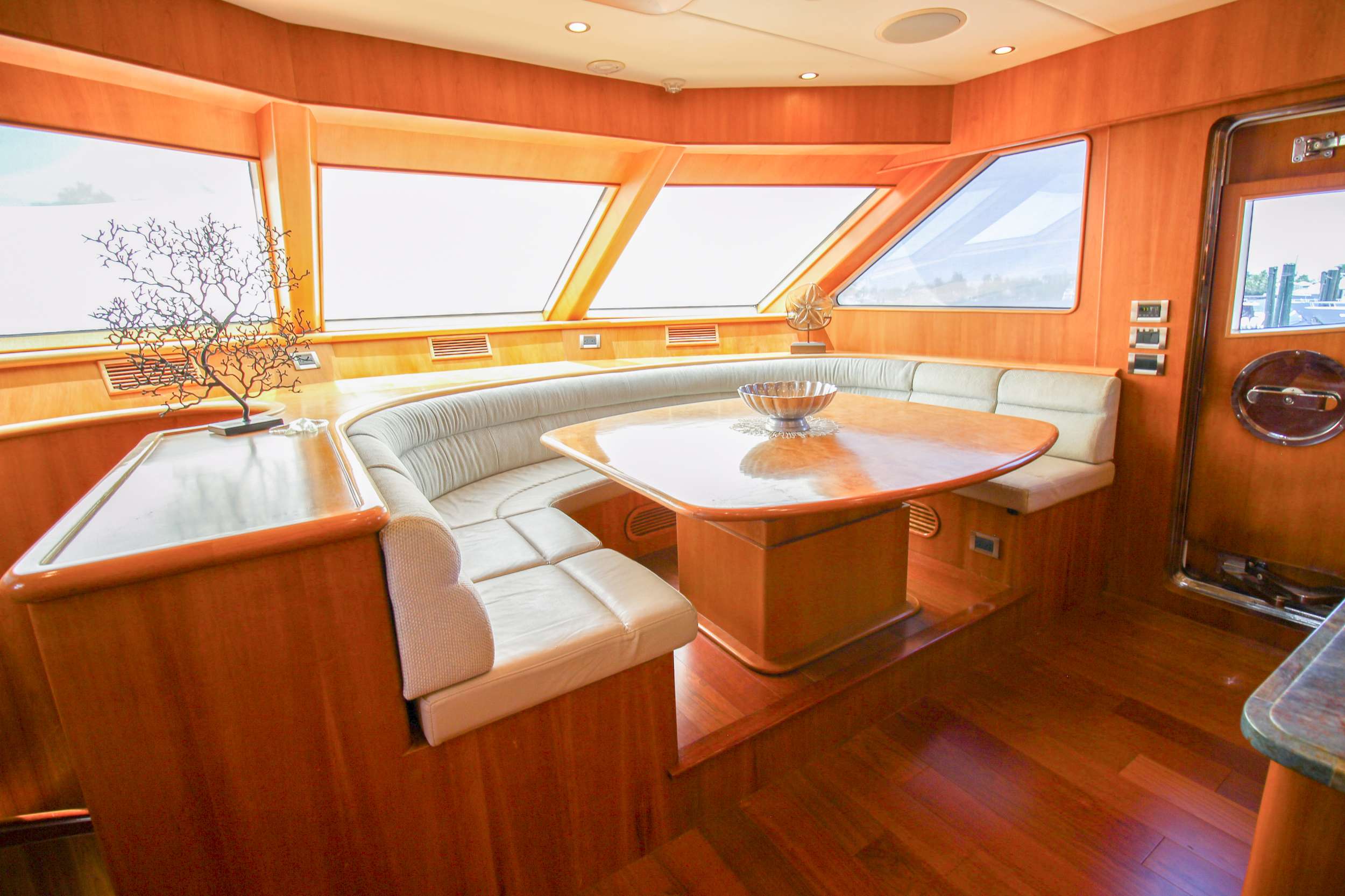 ANDIAMO Yacht Charter - Dining