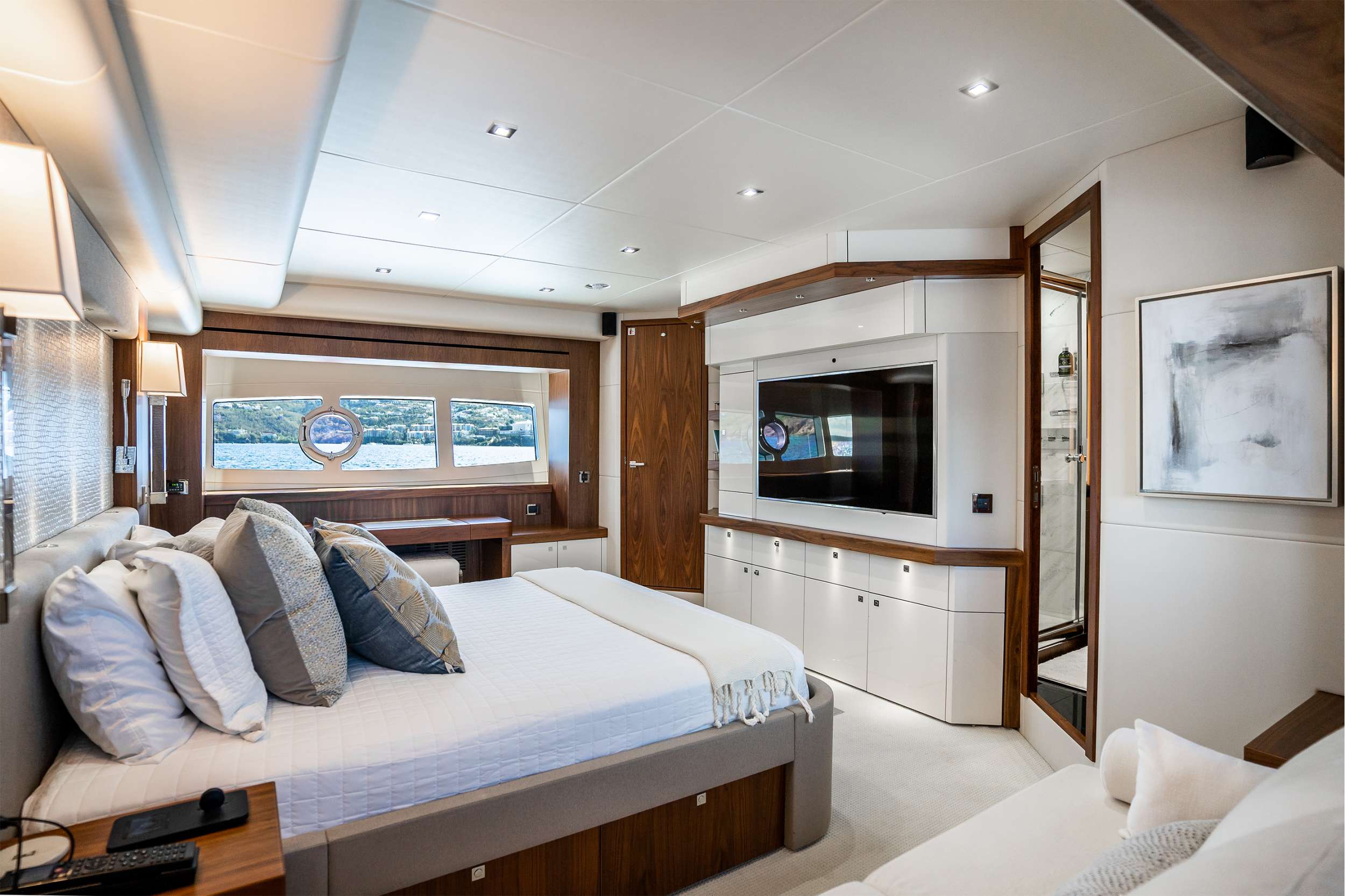 VIP Queen Stateroom