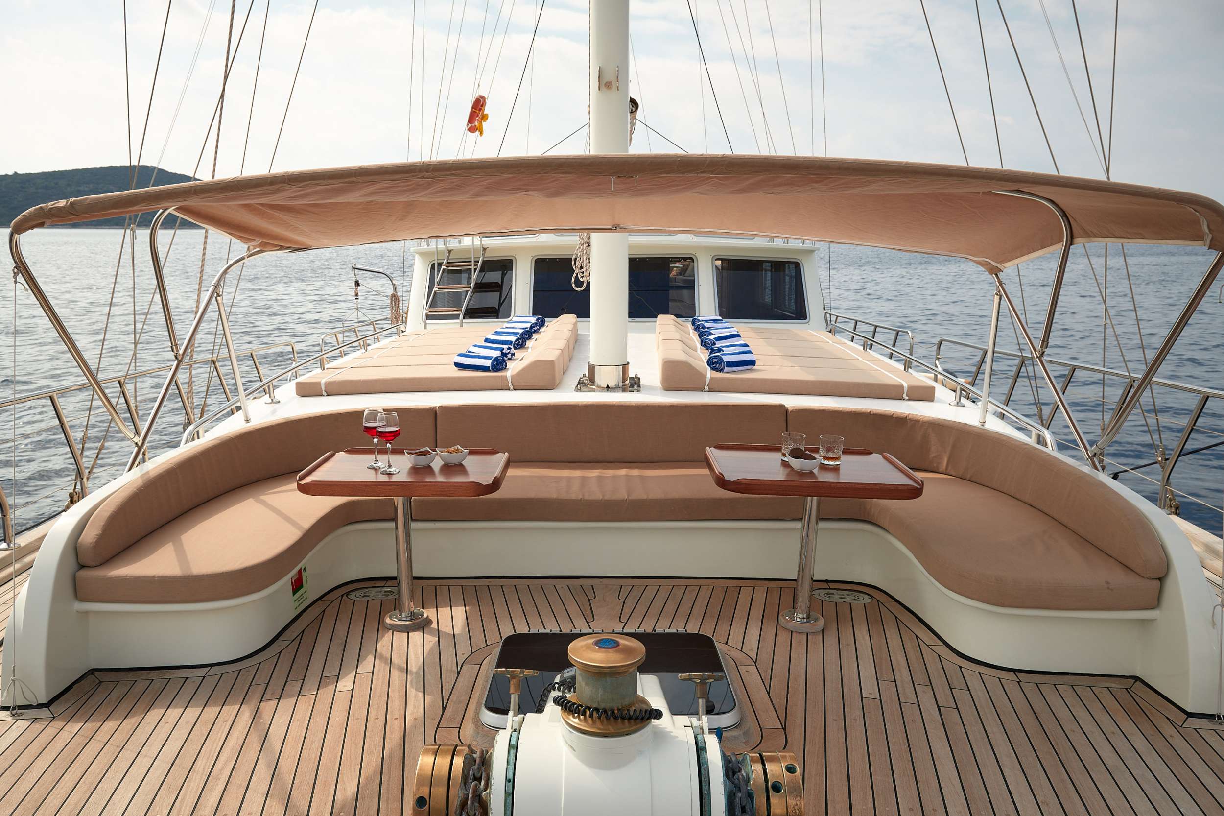 SEA BREEZE Yacht Charter - coffie time