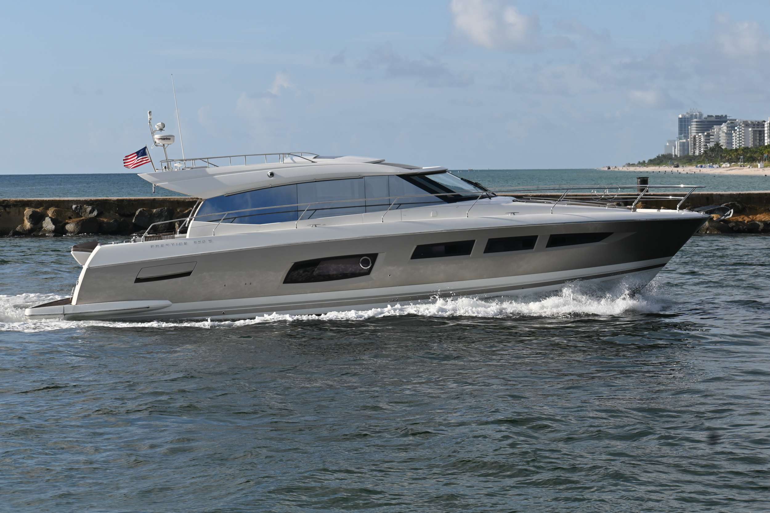 60 Prestige Yacht Charter - running