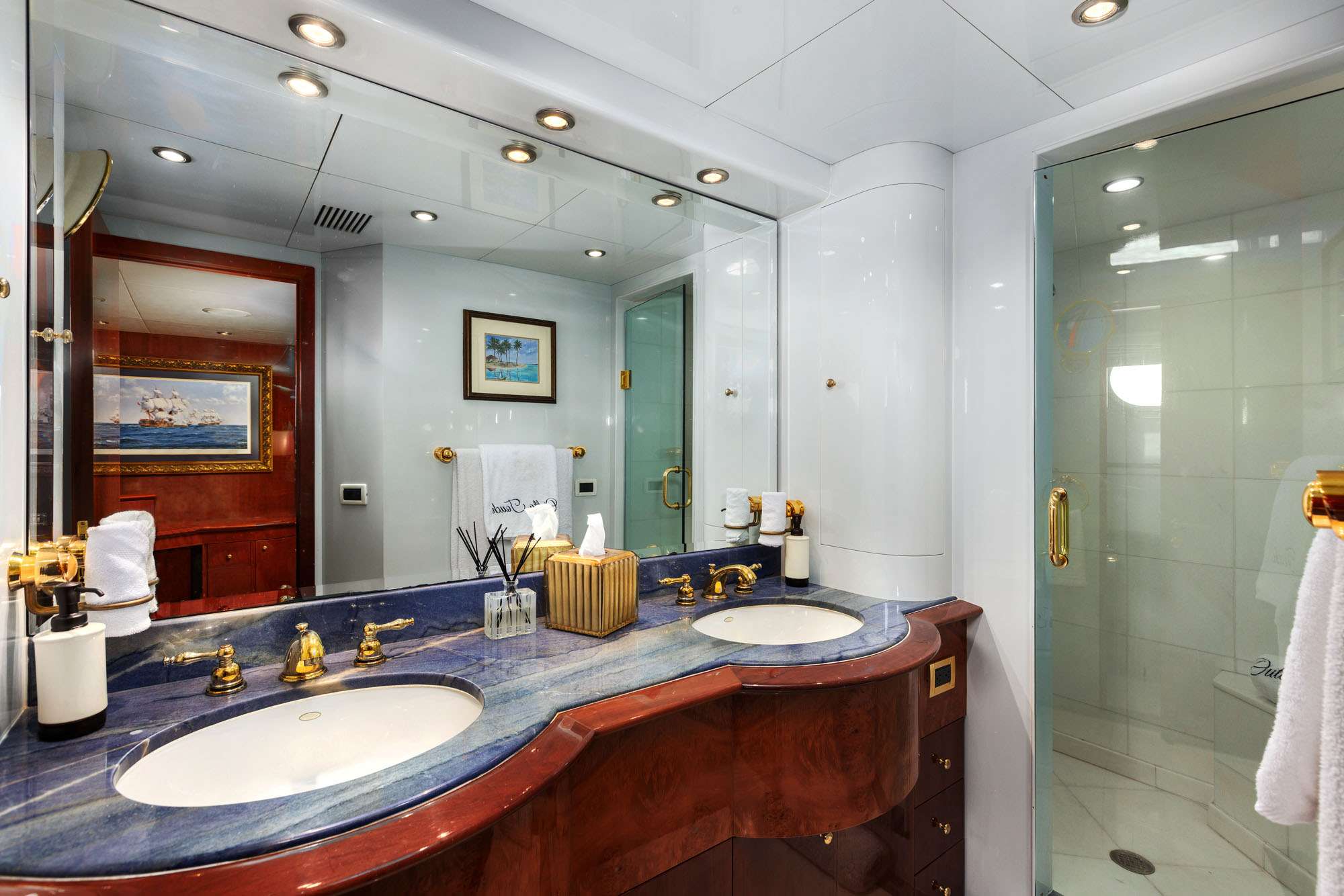 OUTTA TOUCH Yacht Charter - Large Ensuite Primary Bathroom
