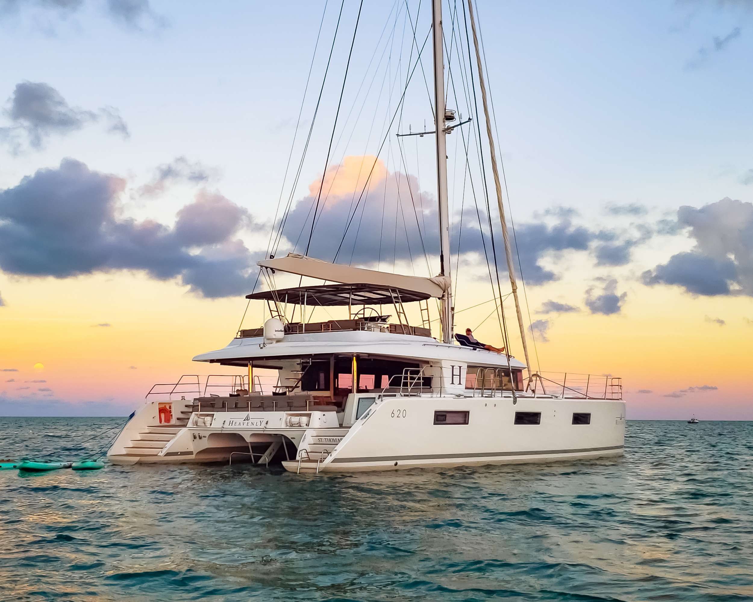 Yacht Charter HEAVENLY | Ritzy Charters