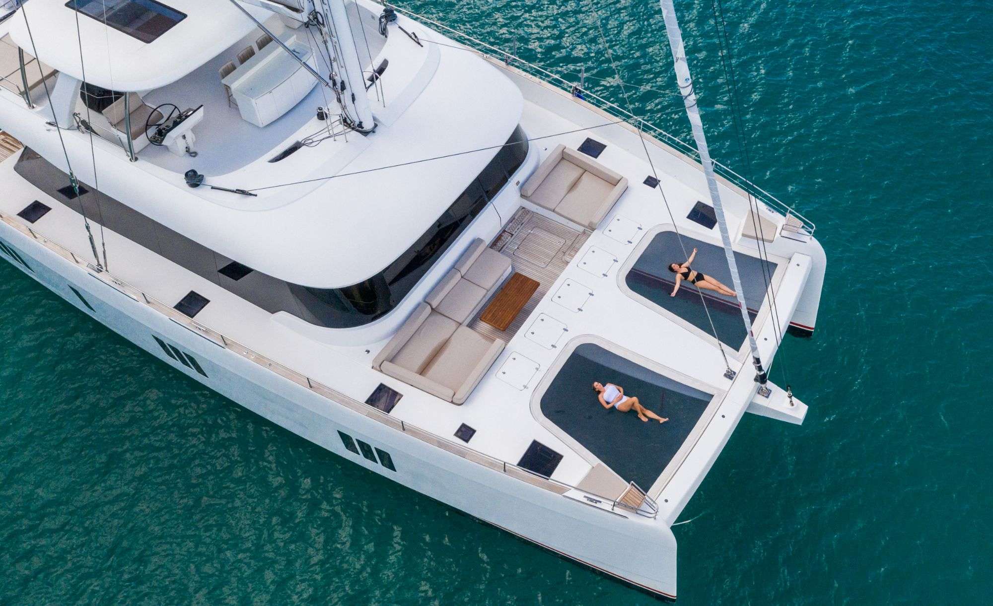 BUNDALONG Yacht Charter - Bow