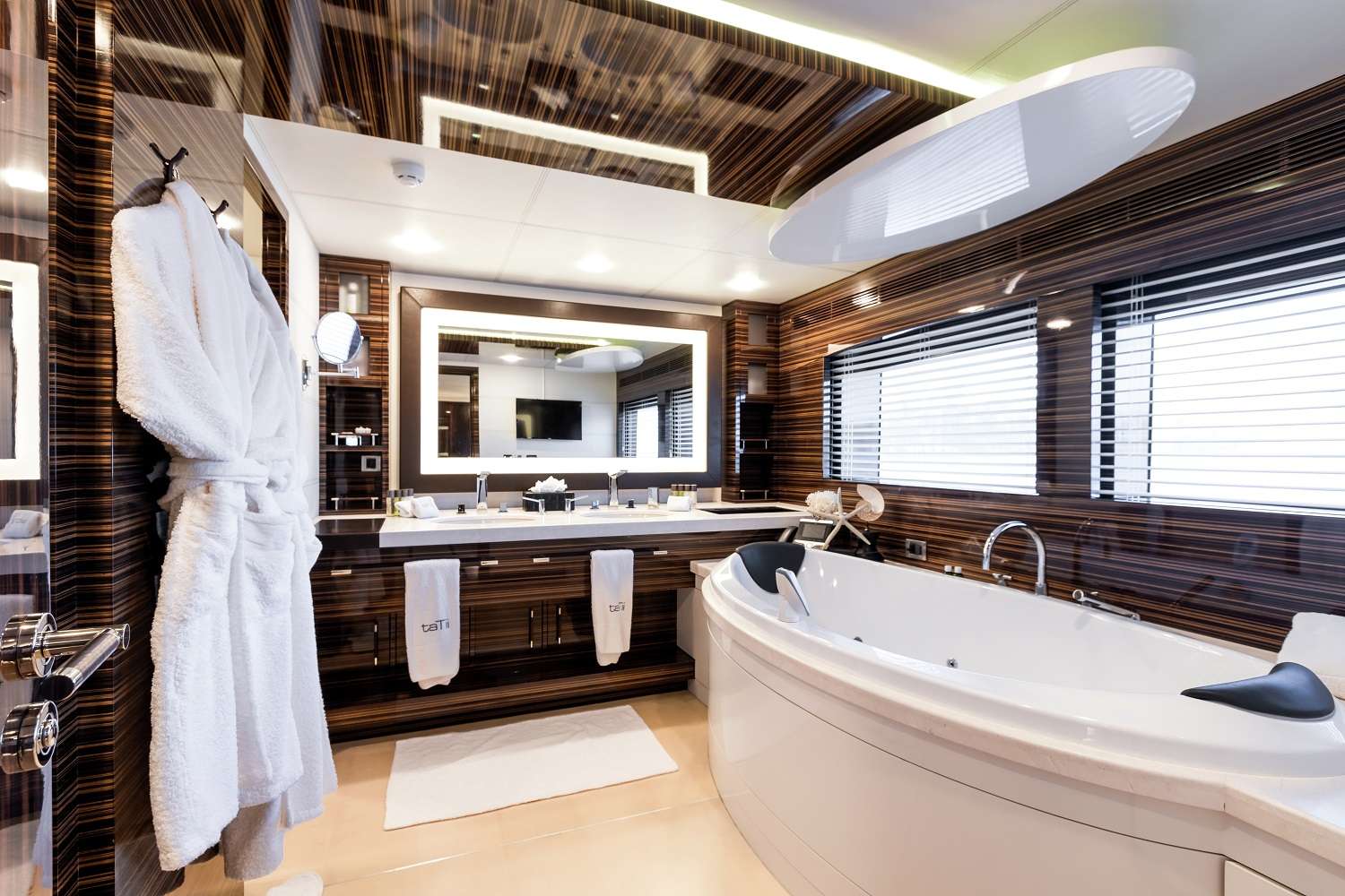 Gems II Yacht Charter - Master Bath