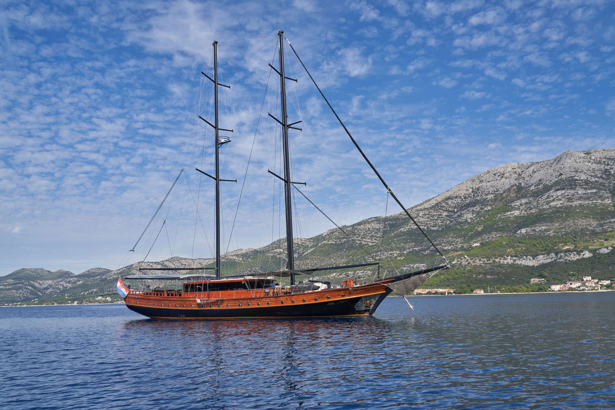 STELLA MARIS Yacht Charter - Exterior
