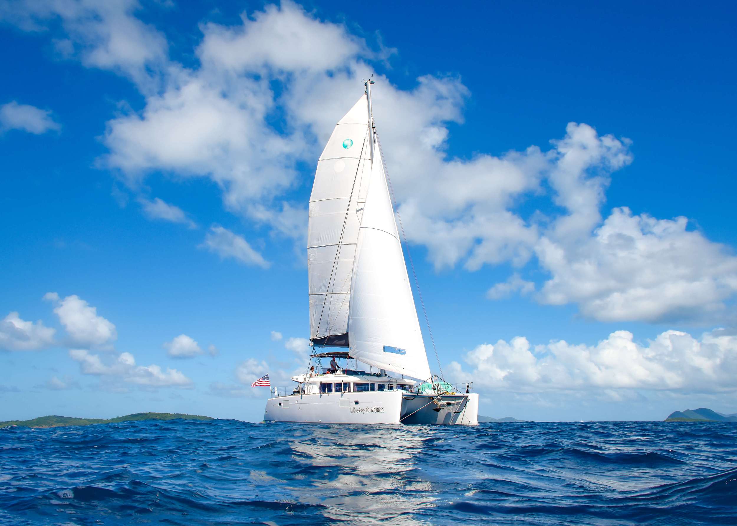 Charter　Crewed　Business　Whiskey　Catamaran