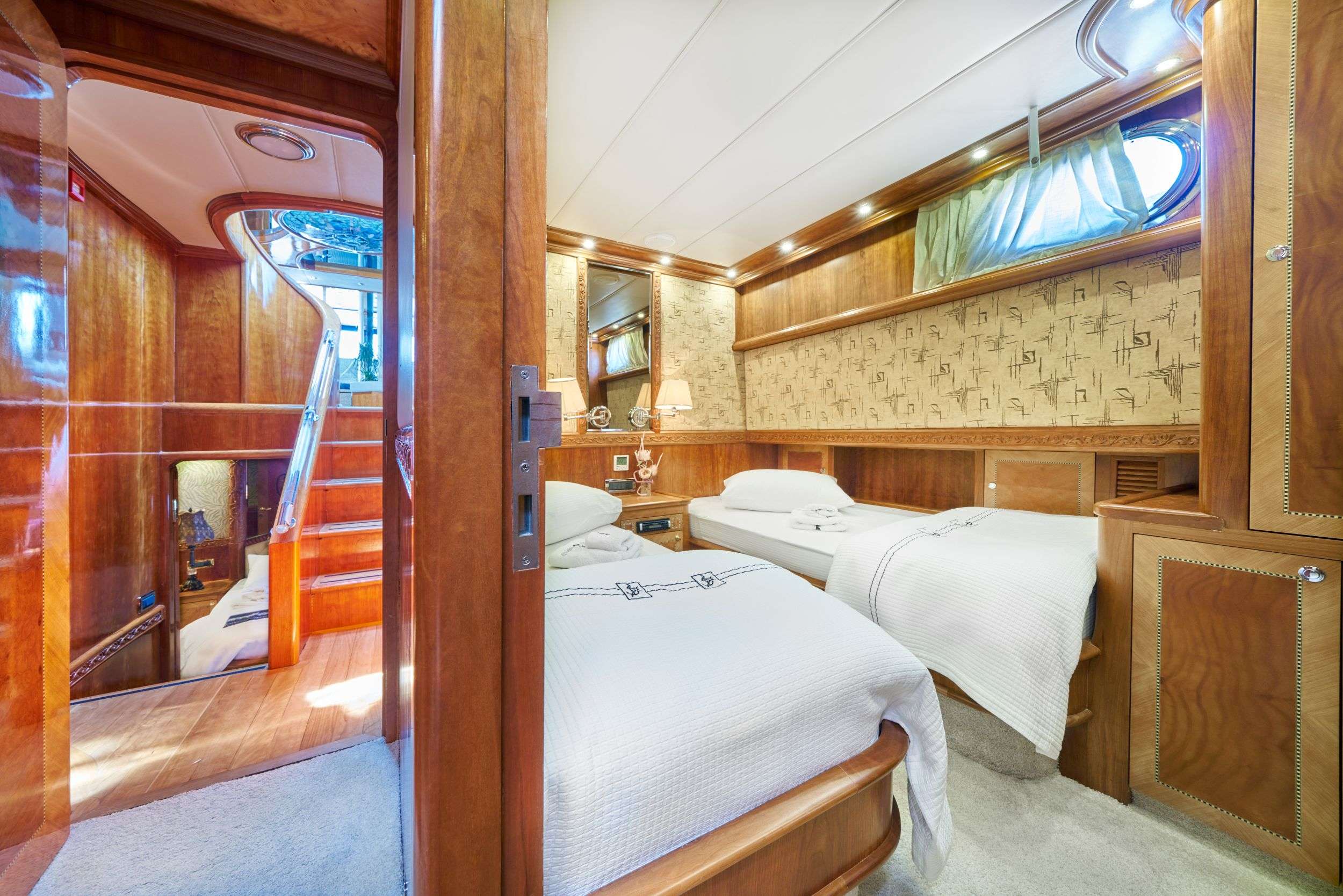 LOTUS Yacht Charter - Twin cabin