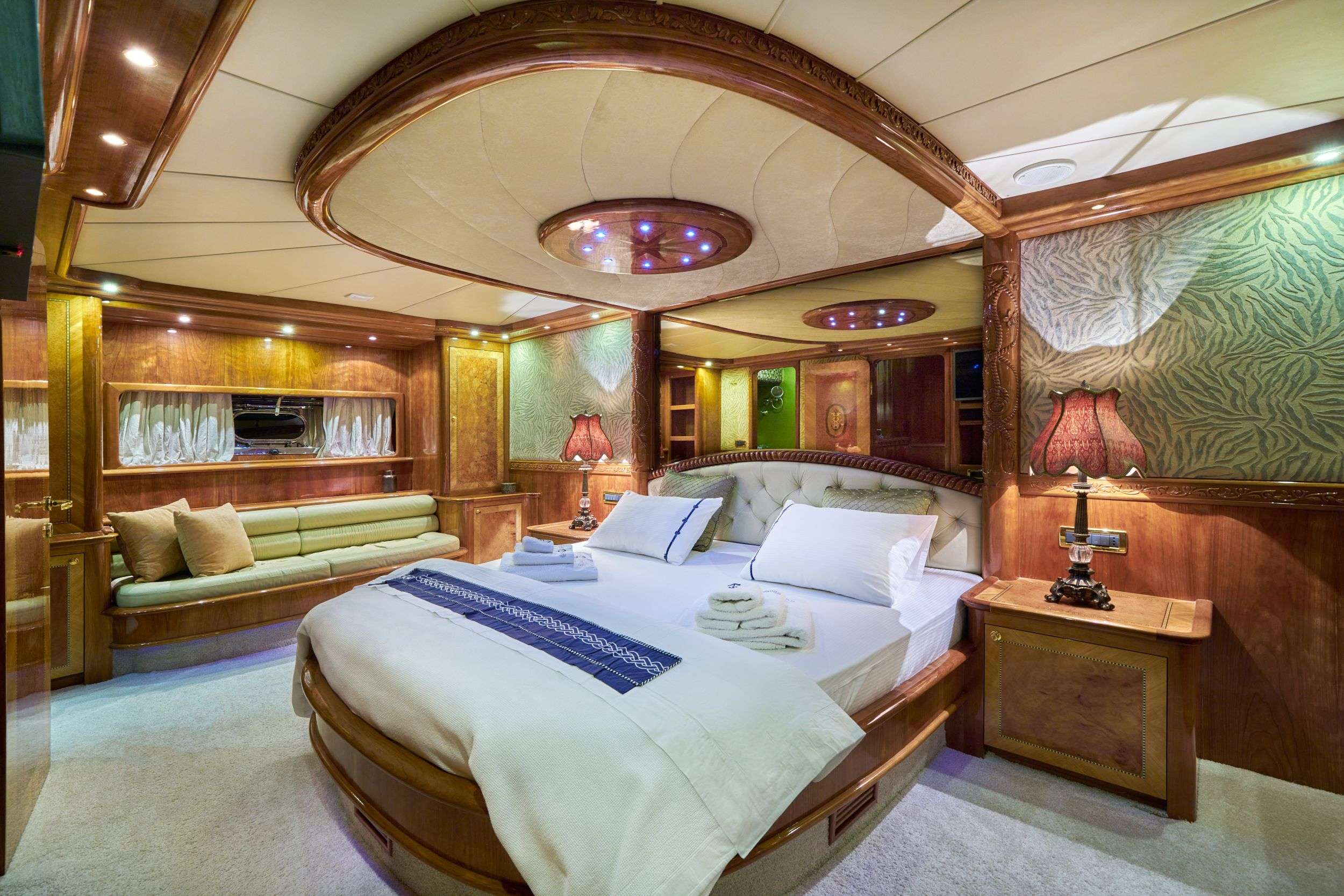 LOTUS Yacht Charter - Master cabin
