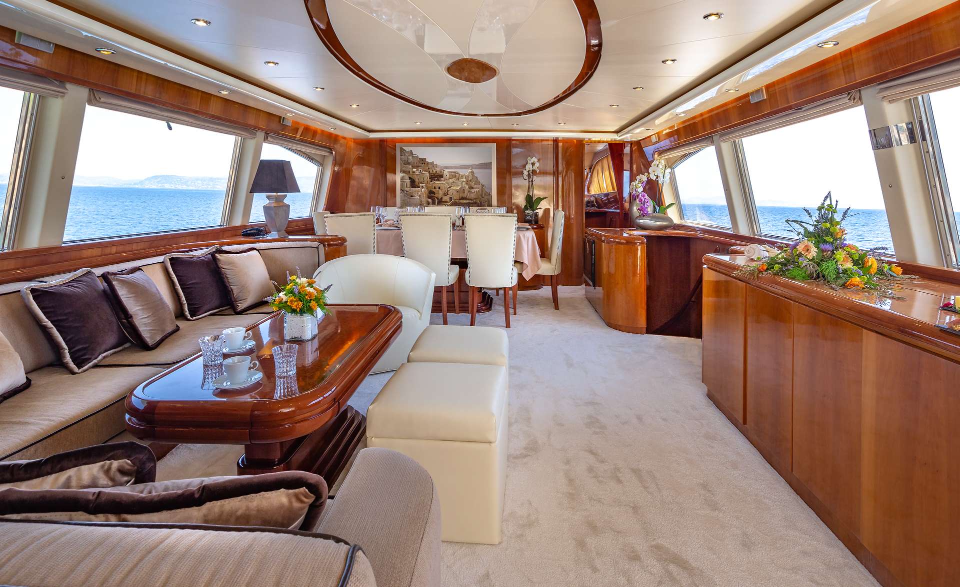 EFMARIA Yacht Charter - Salon