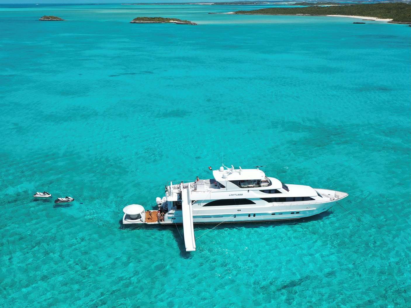 LIMITLESS Yacht Charter - Ritzy Charters