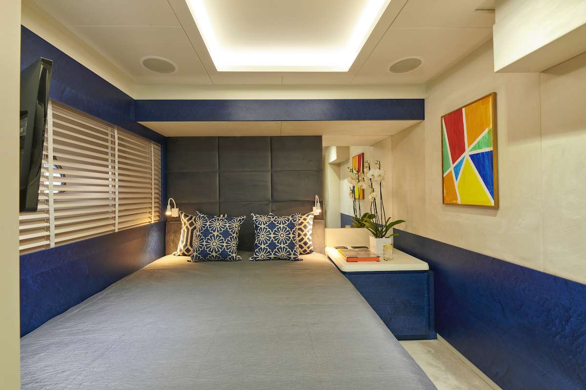 Double cabin