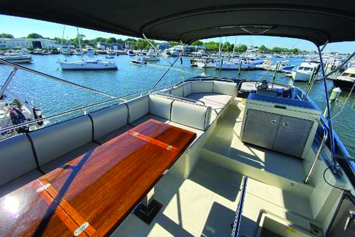 Flybridge Dining