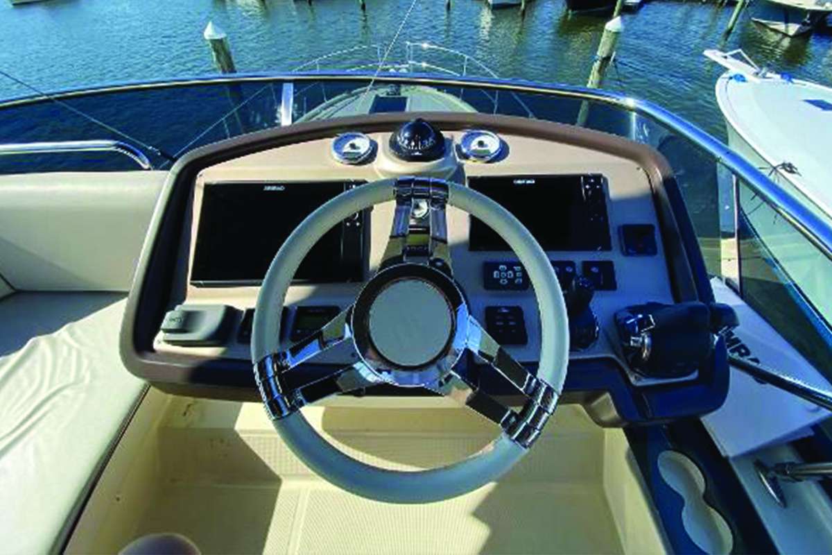 Helm Station