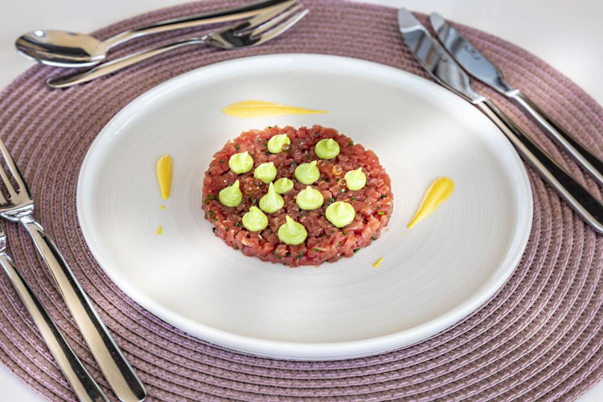 NAVILUX Sample Menu item