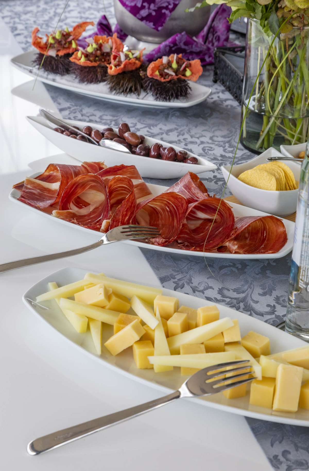 NAVILUX Sample Menu item
