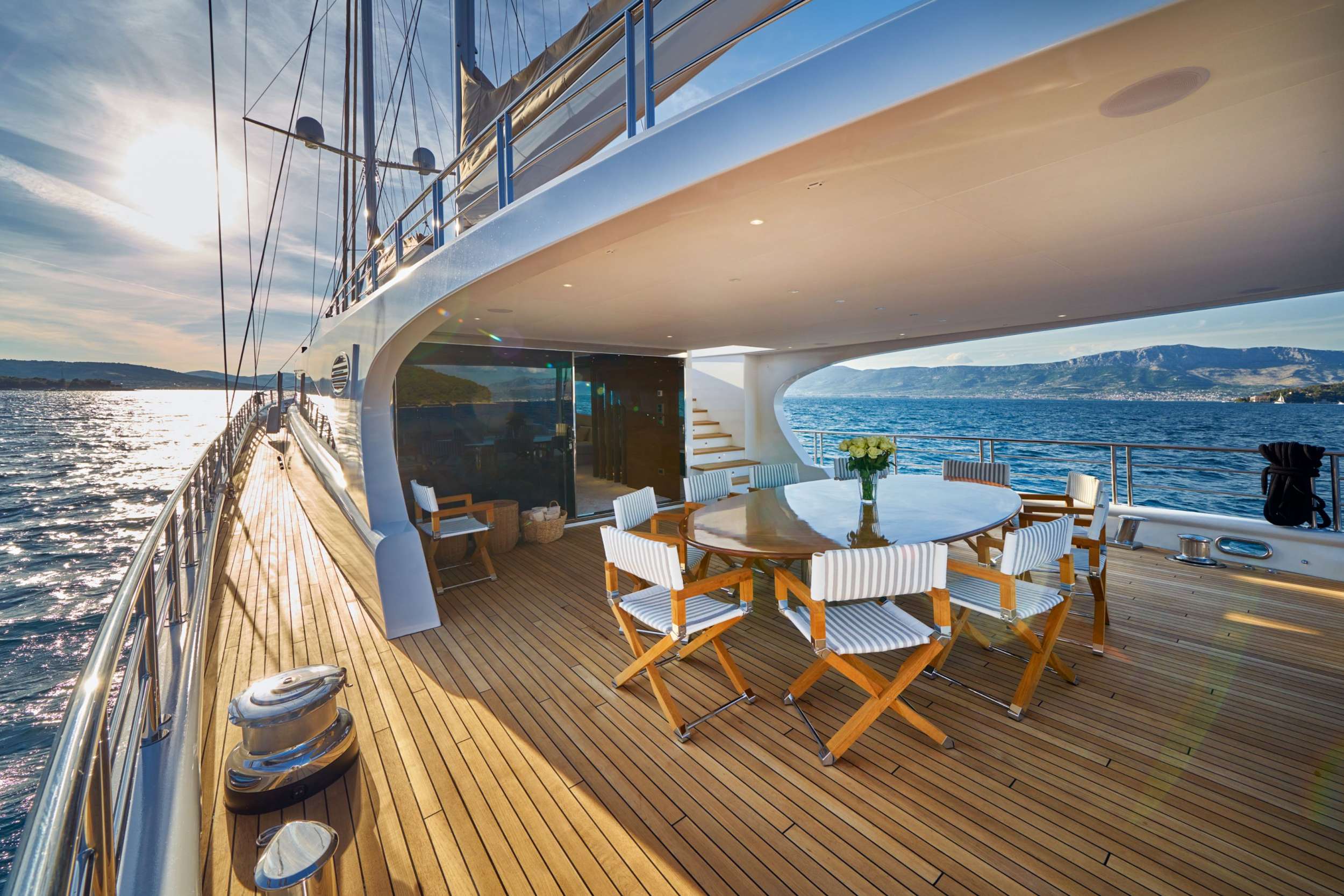 Main aft