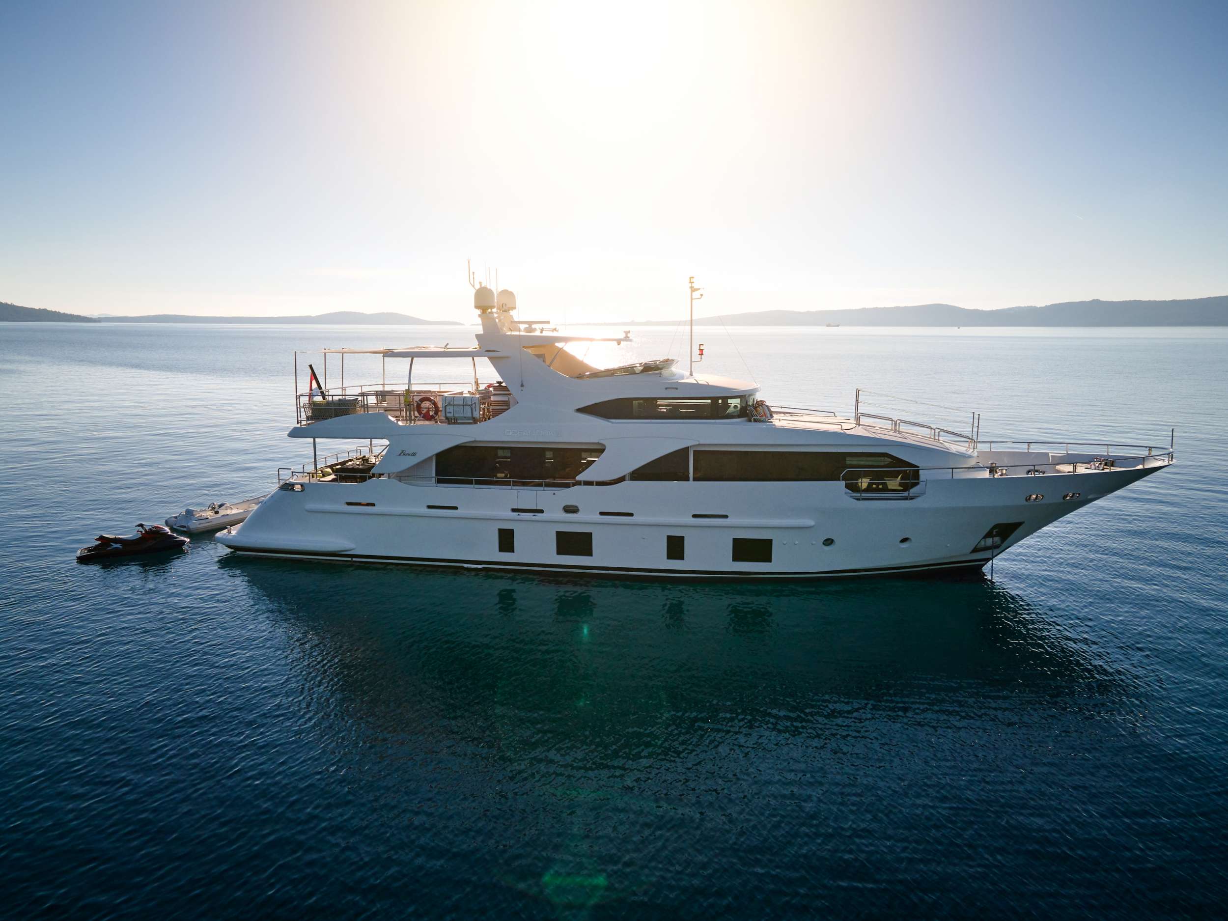 Ocean Drive Yacht Charter - Ritzy Charters