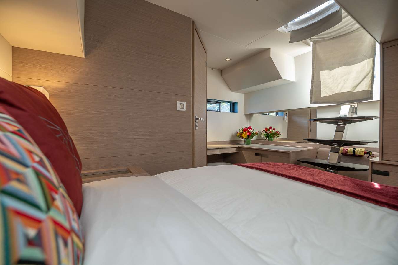 COLIBRI Yacht Charter - Starboard Aft cabin