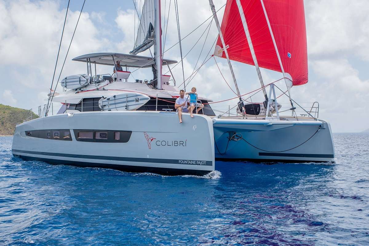 COLIBRI Yacht Charter - On the hook