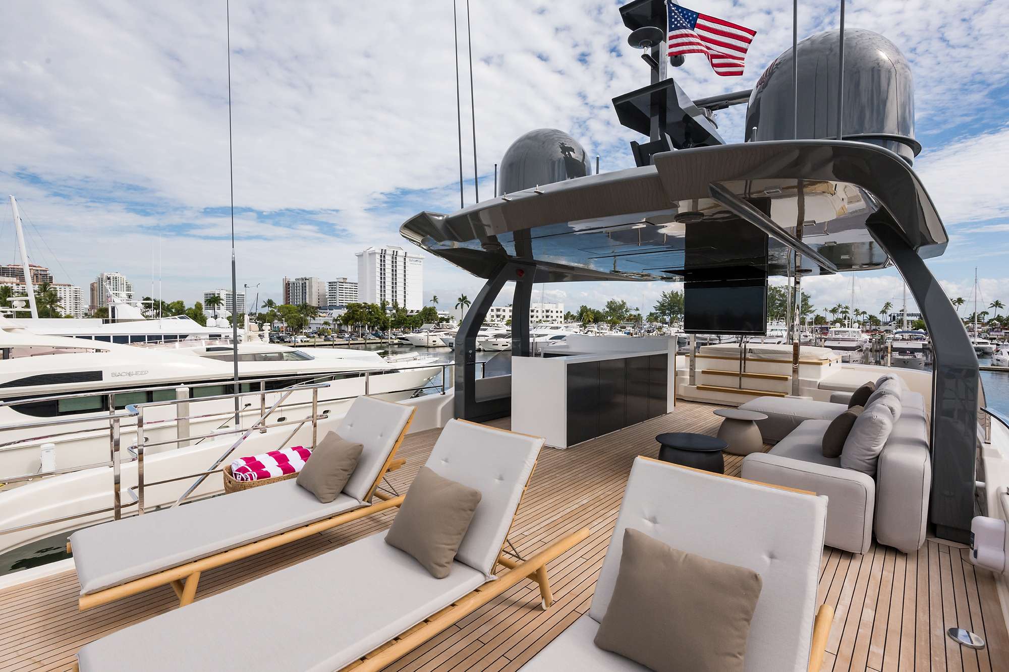 Top deck
