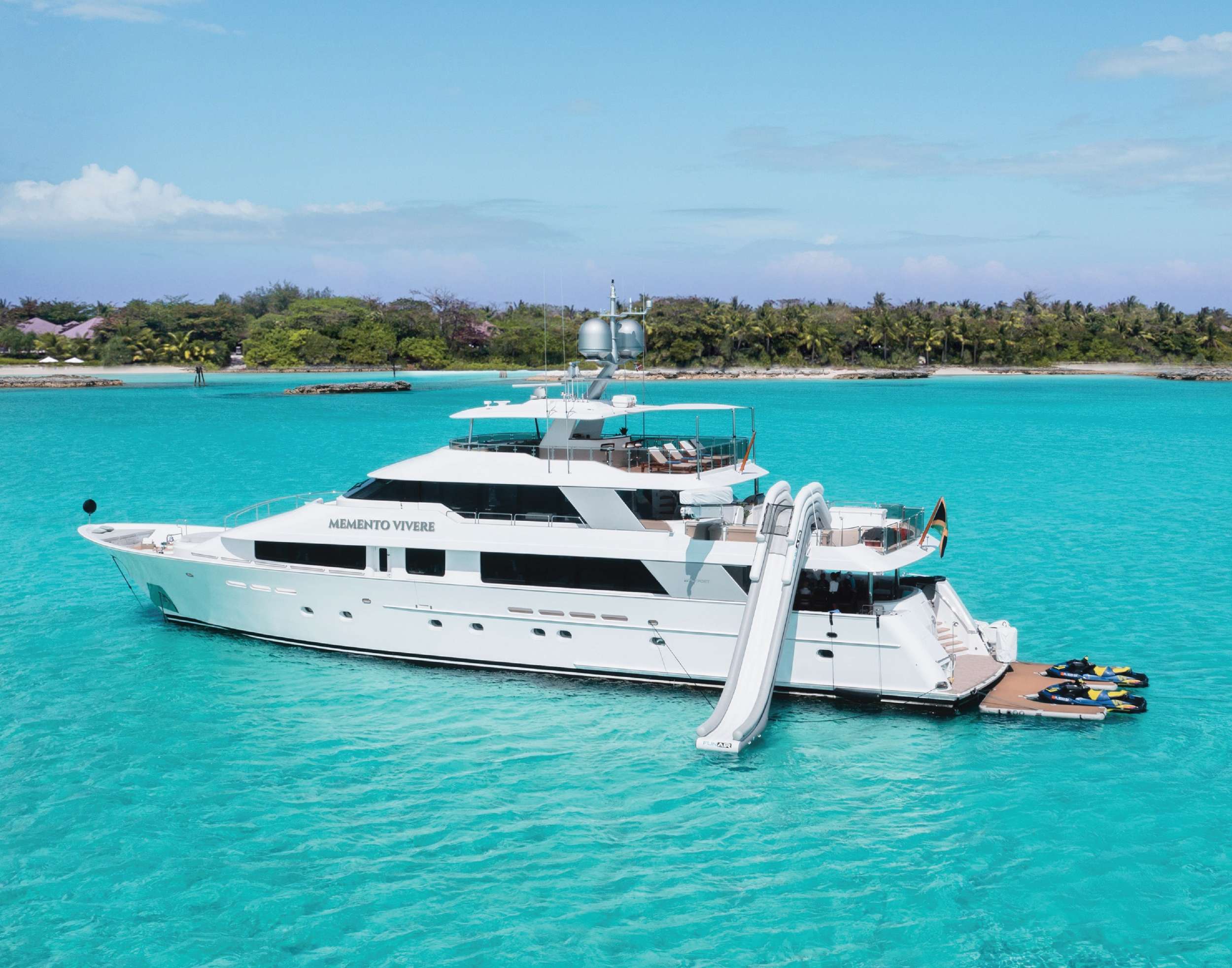 NO BAD IDEAS Yacht Charter - Ritzy Charters