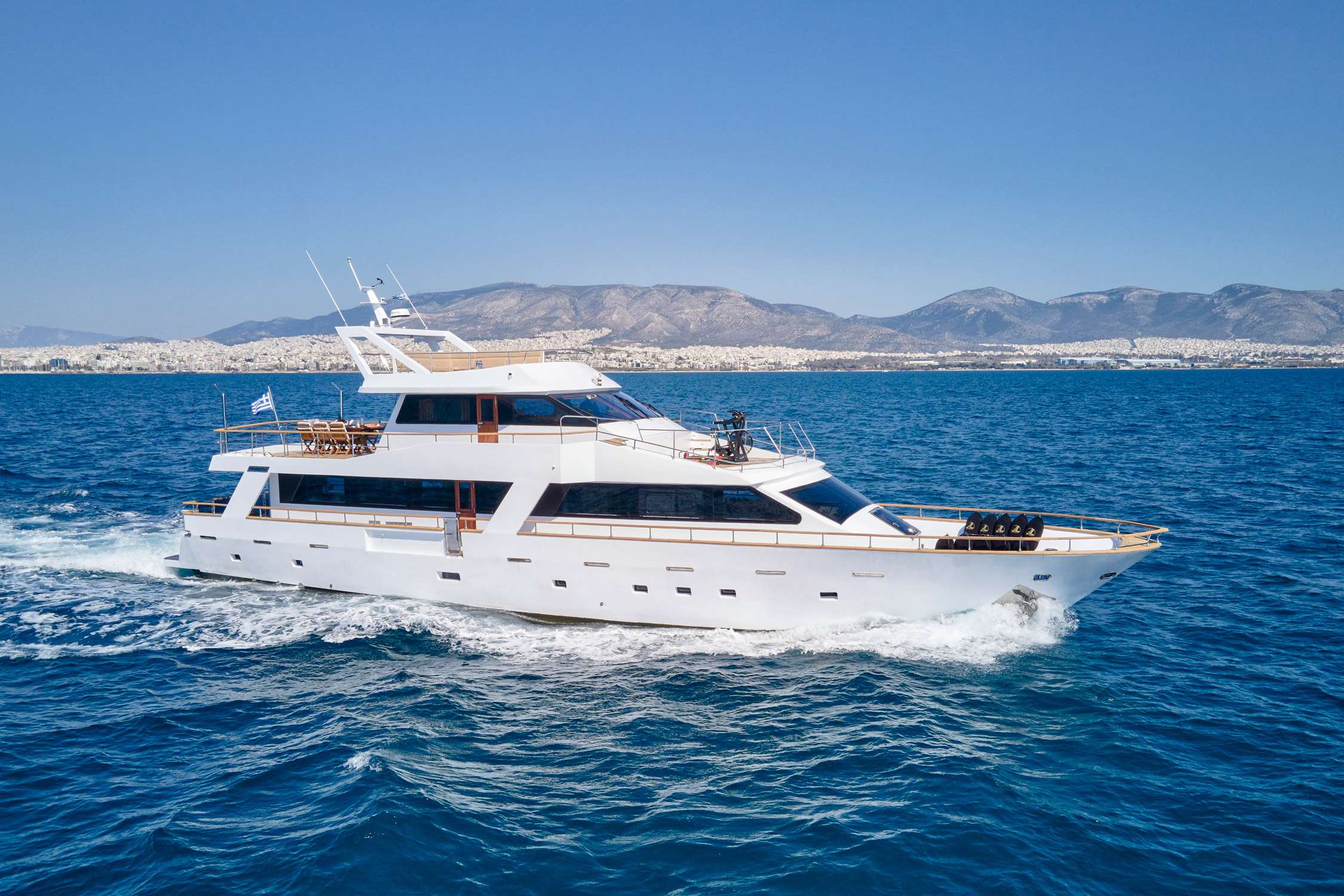 WIDE LIBERTY Yacht Charter - Ritzy Charters