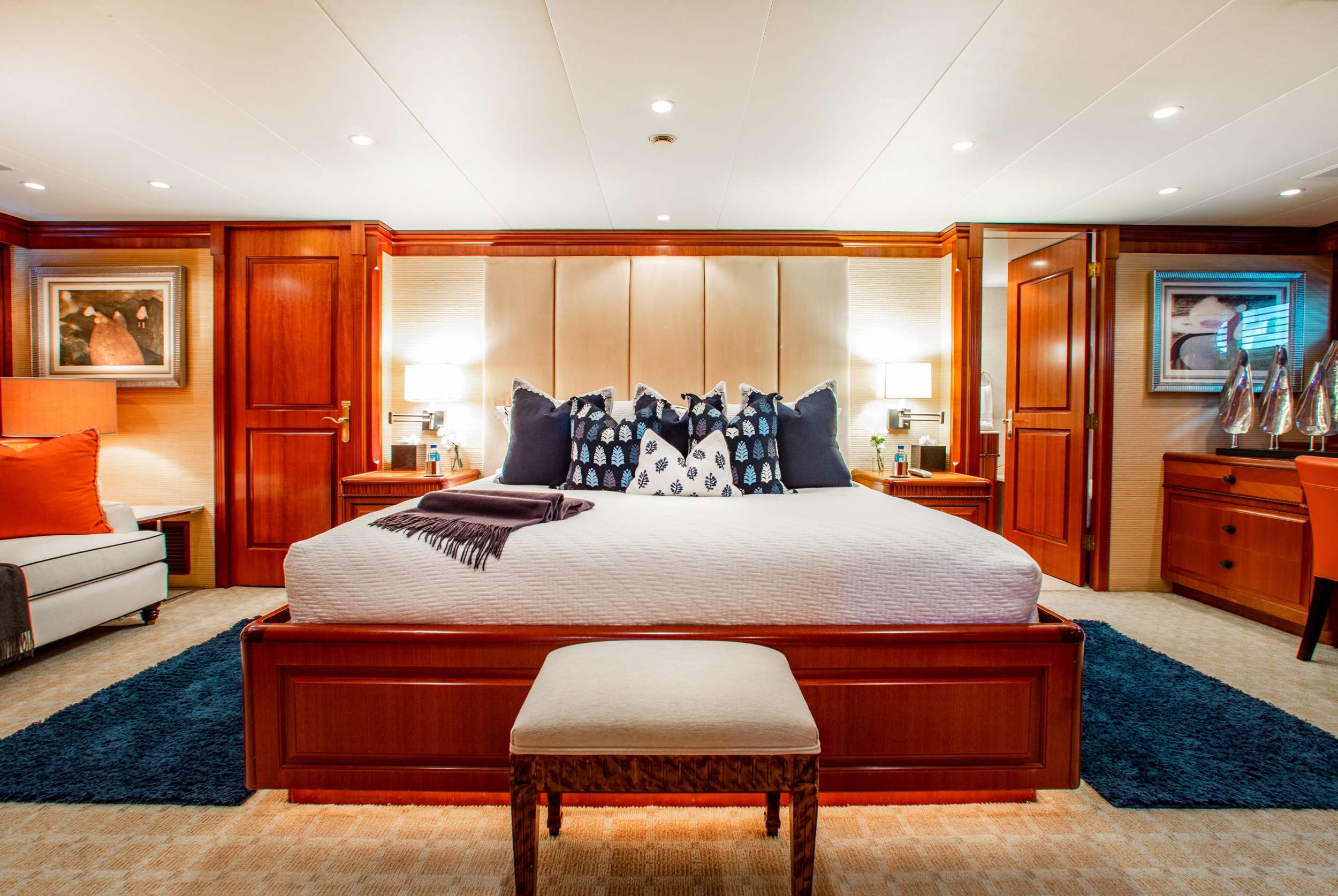 VIP CABIN
