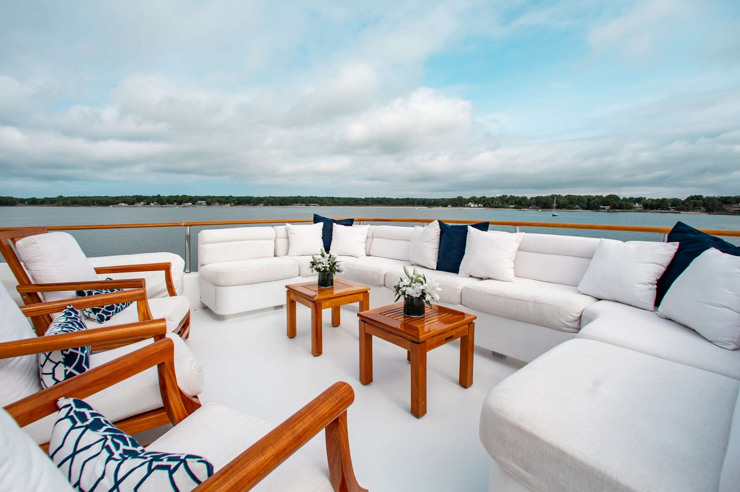 SUN DECK
