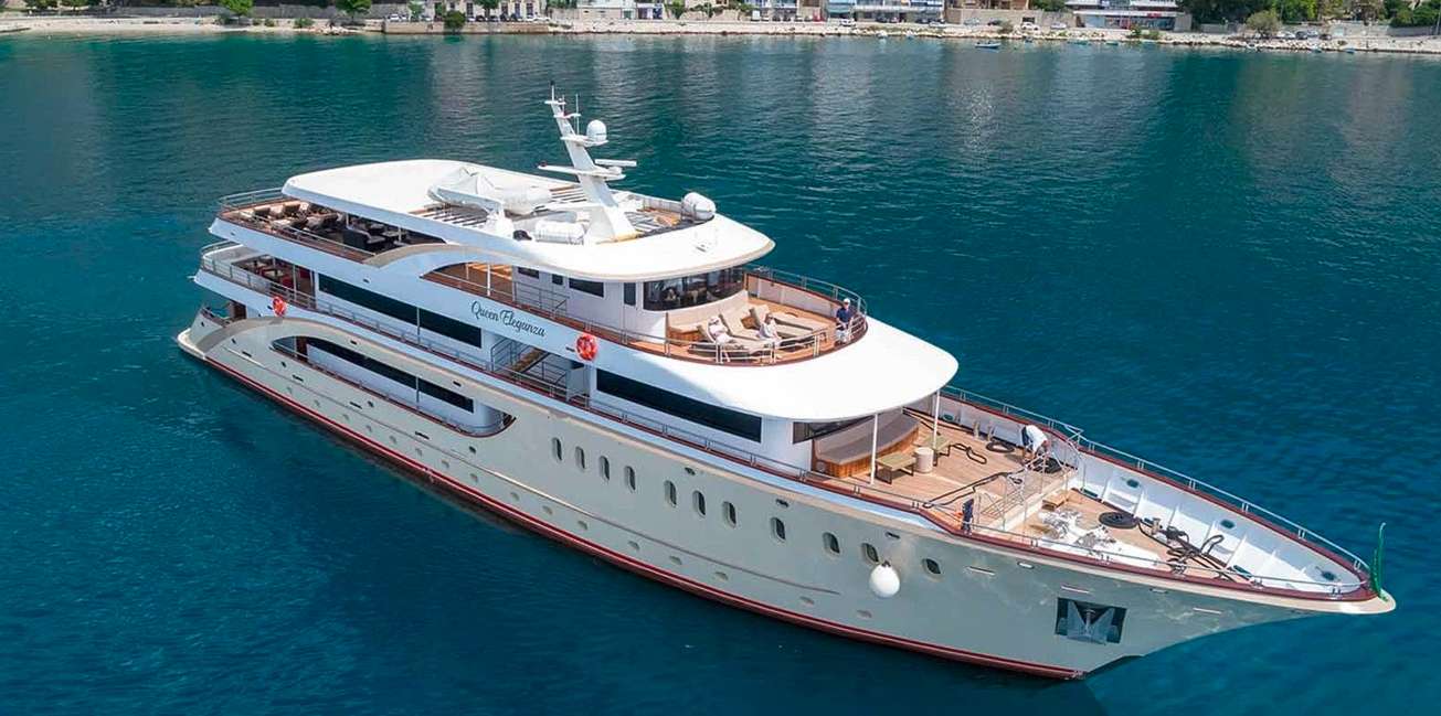 Yacht Charter QUEEN ELEGANZA | Ritzy Charters