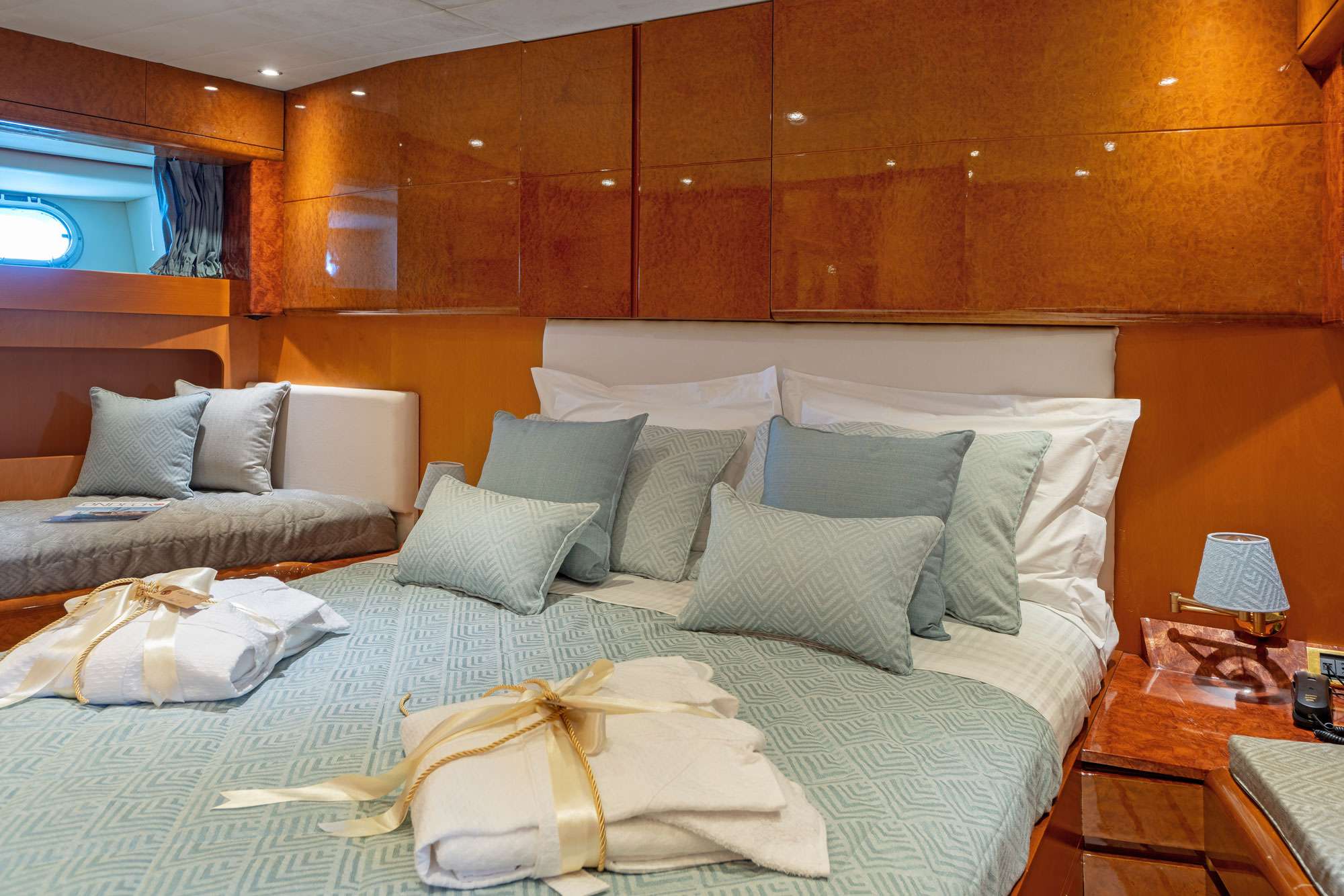 VIP Cabin