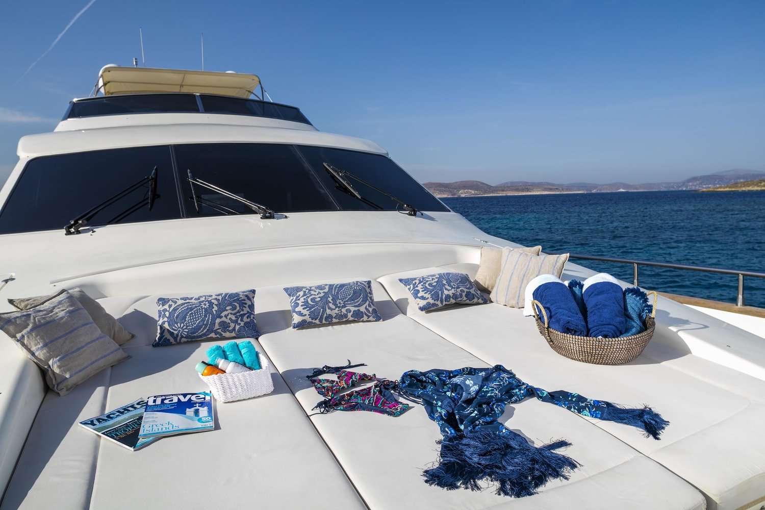 GORGEOUS Yacht Charter - Bow