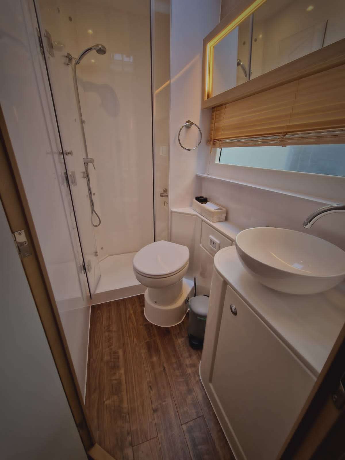 Guest Cabin bathroom