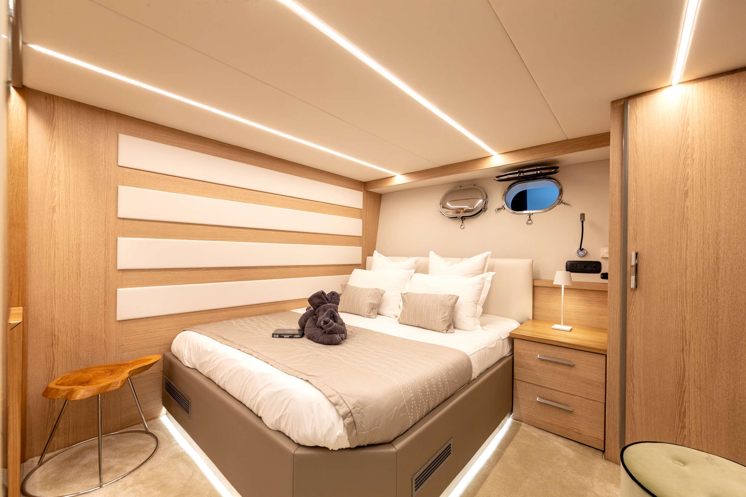 ALL WE NEED Yacht Charter - VIP Cabin