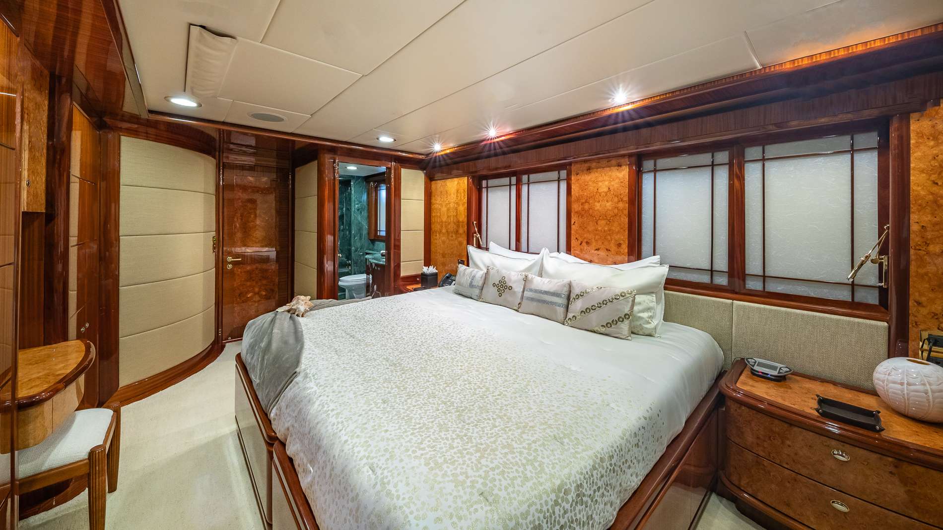 Guest cabin