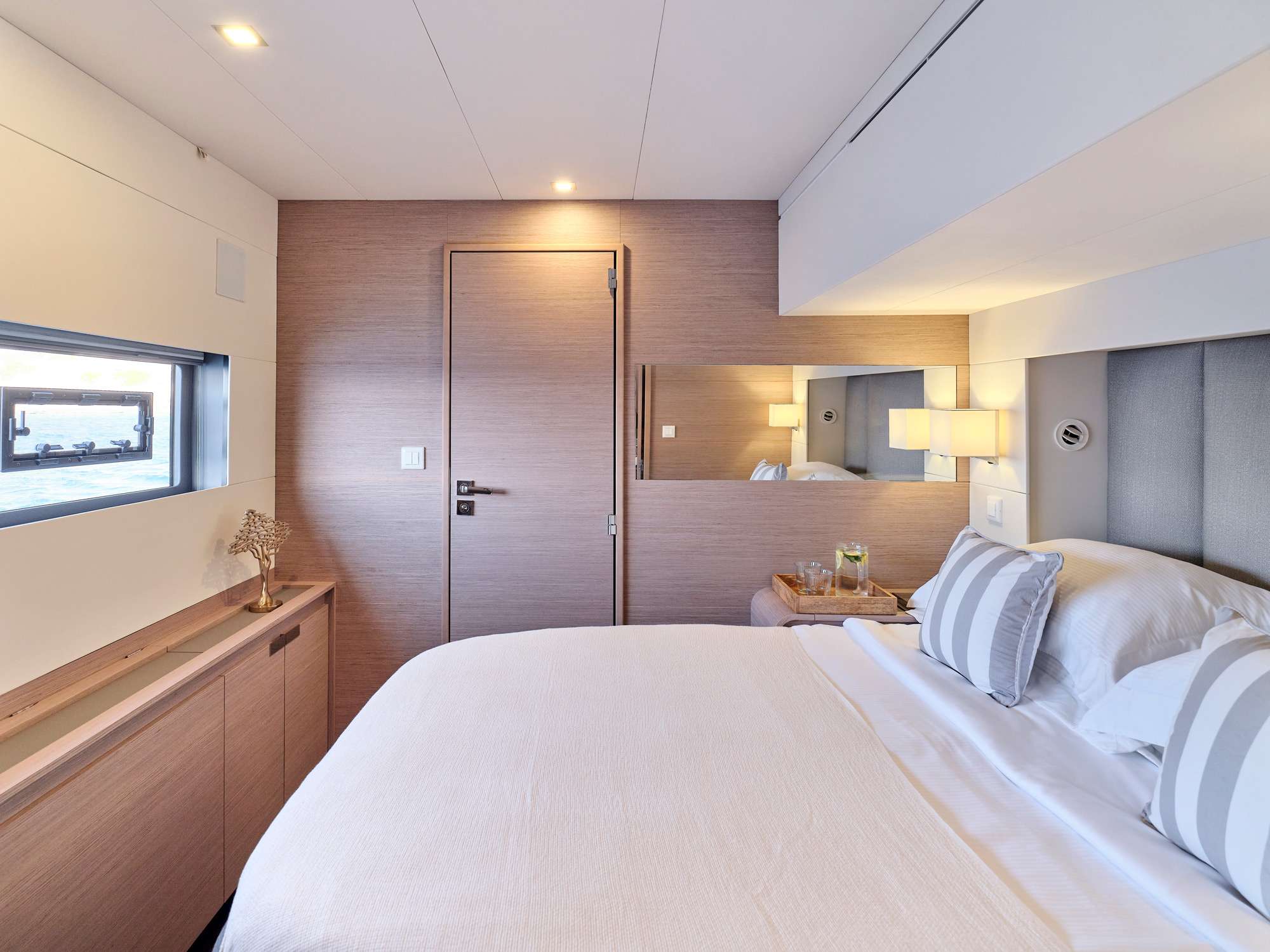 Guest cabin