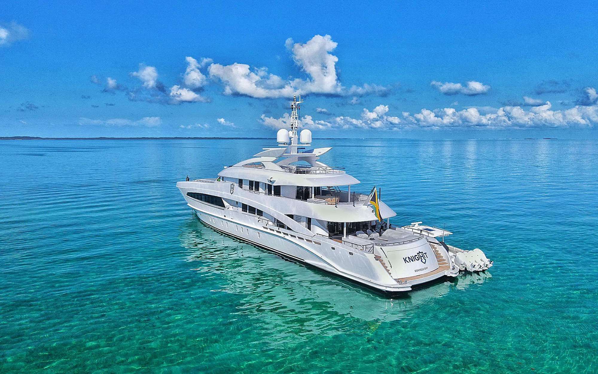 Yacht Charter KNIGHT | Ritzy Charters
