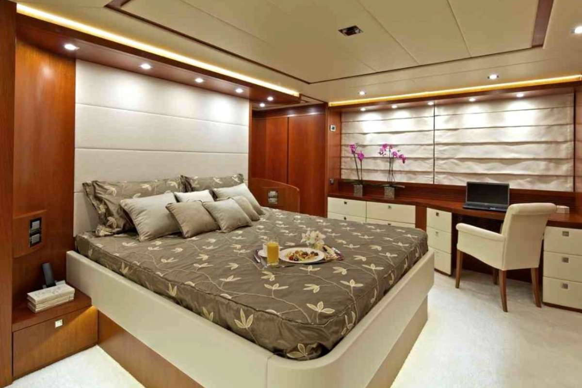 Master Cabin Bed