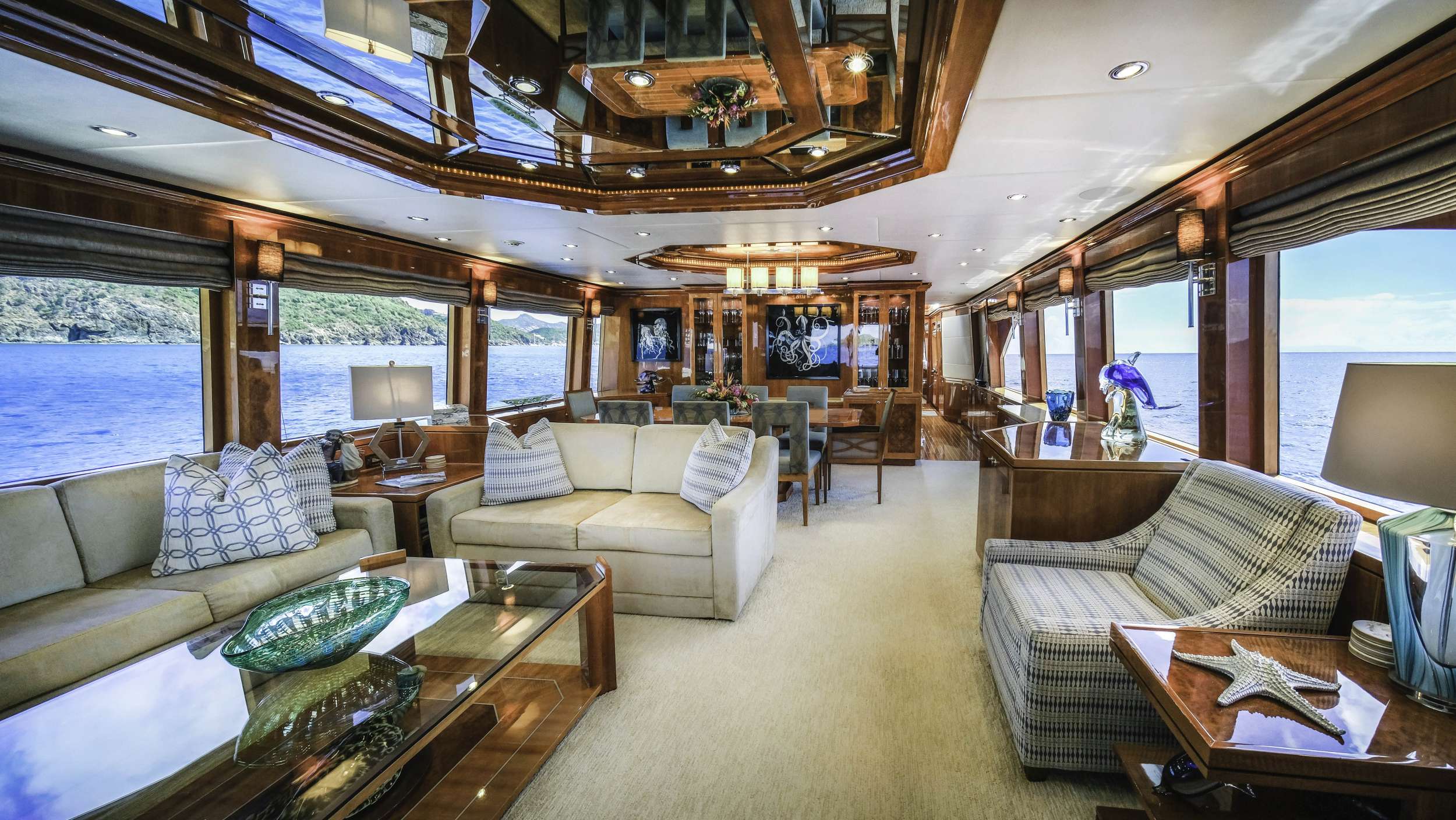 CYNDERELLA Yacht Charter - Salon
