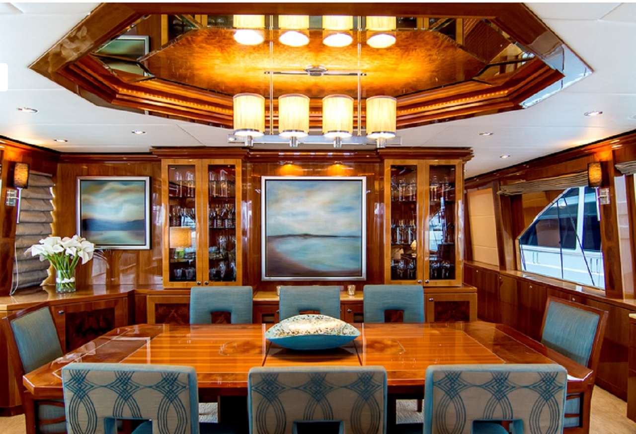 CYNDERELLA Yacht Charter - Formal Dining
