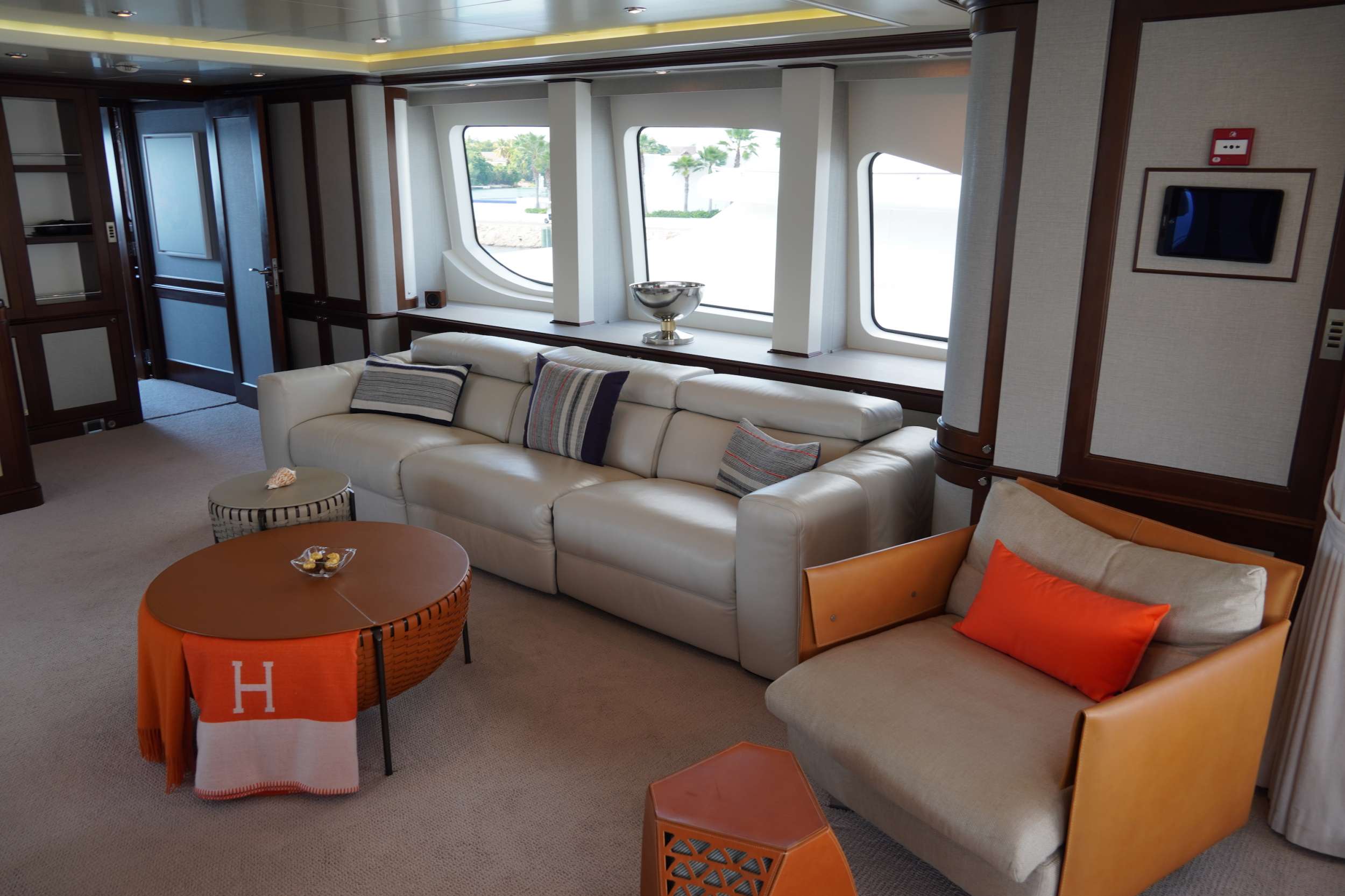 Upper deck - Sky lounge 
