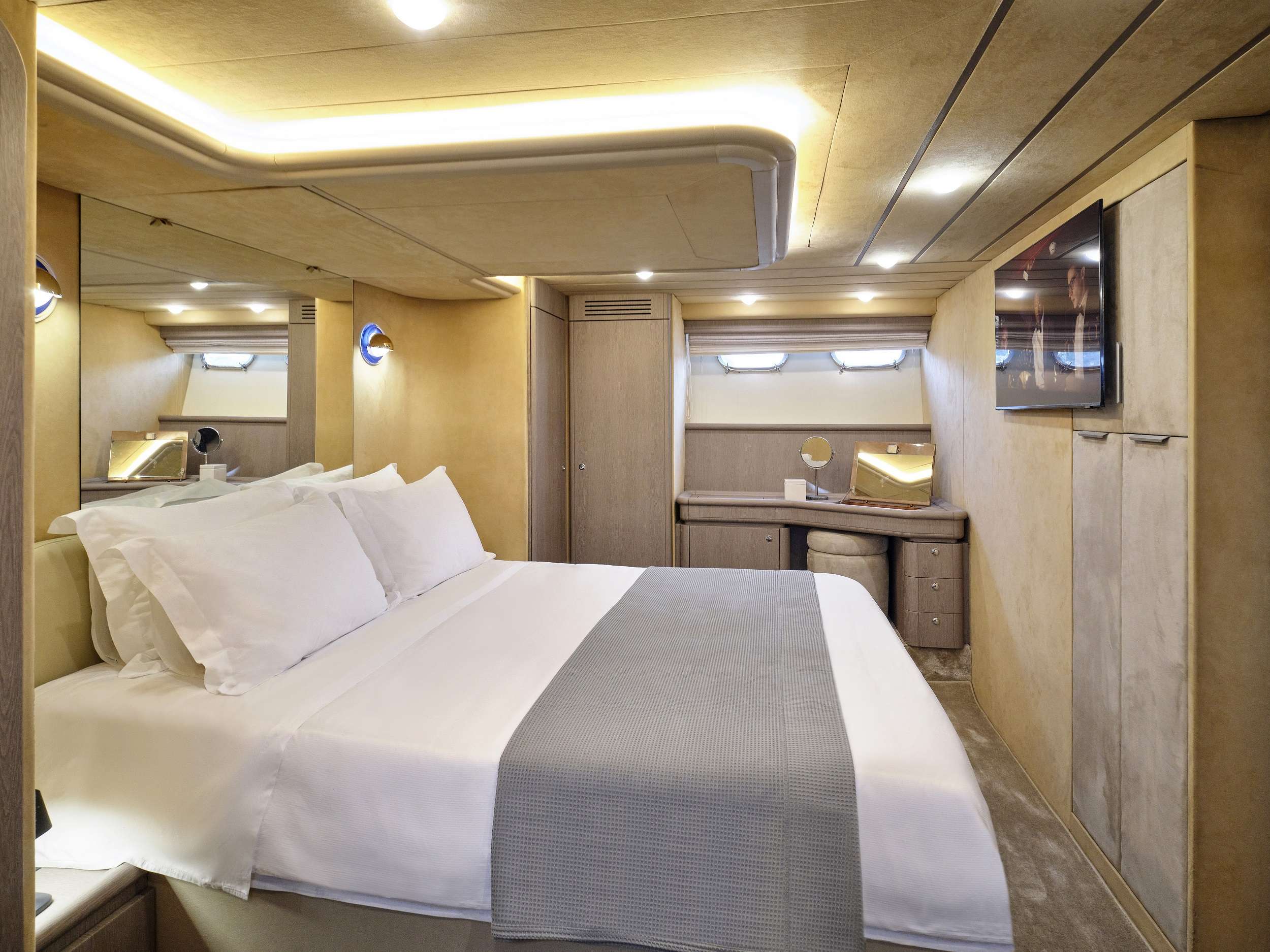MIREN Yacht Charter - Master cabin other view