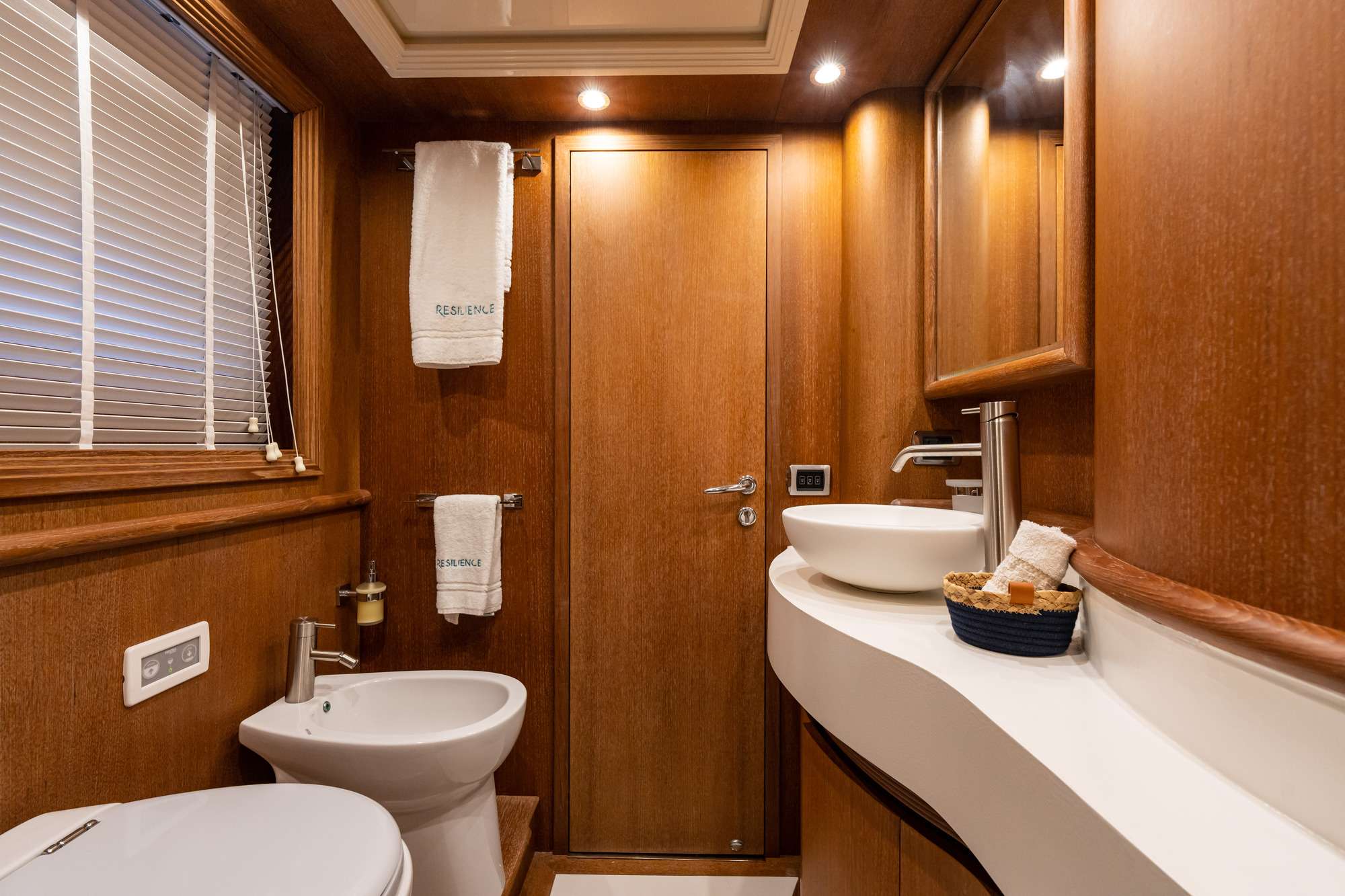 Resilience Yacht Charter - Twin Cabin's bathroom